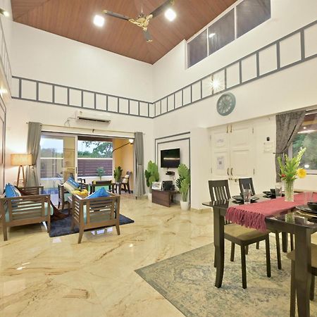 Ekostay - Pinewood Villa Алибаг Екстериор снимка